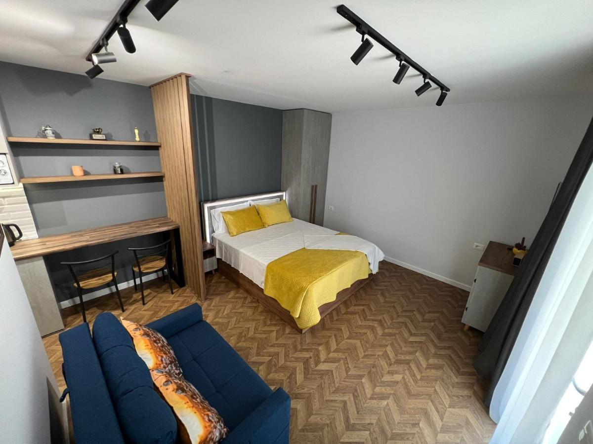 Habitación en casa particular Florent's Superb Studio, Free Parking & Garden!!